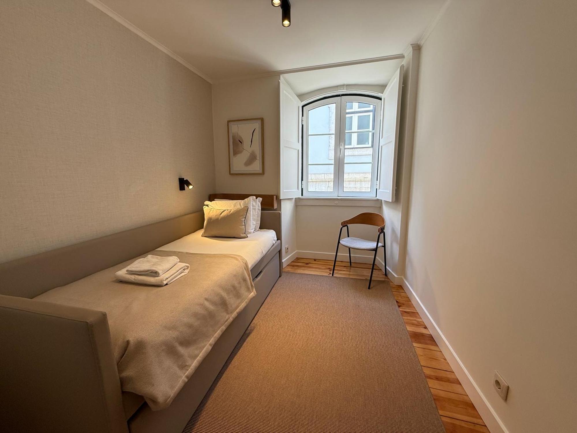 C1 Remodeld Beautiful Charming 2Br Apartment - Bairro Alto Lisbon Luaran gambar